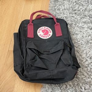 fjallraven kanken mini backpack